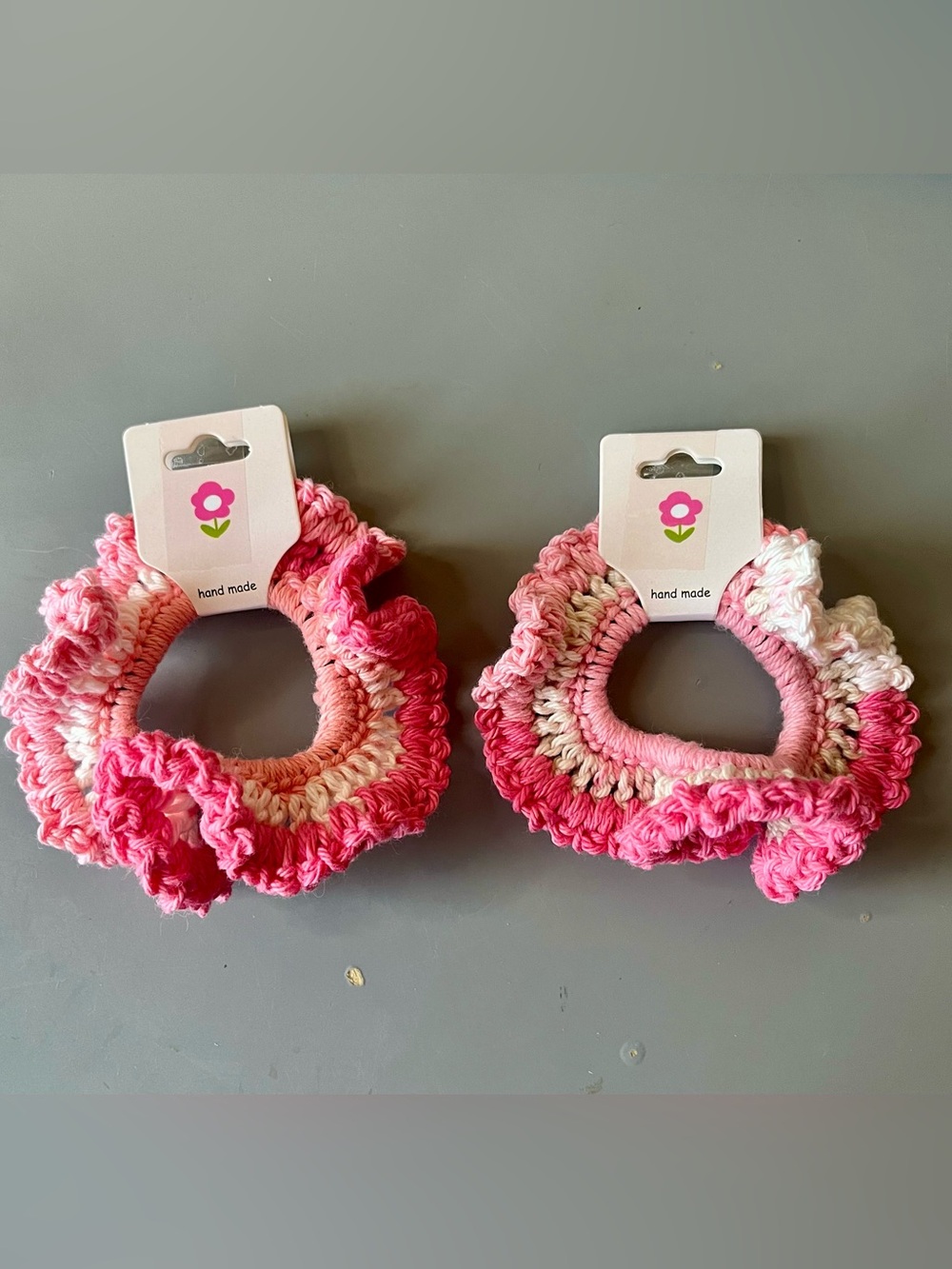 Set of 2 Handmade Crochet Scrunchies - Magenta, Pink, and White Ombre NWT - Picture 1 of 8